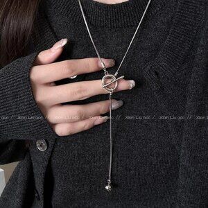 Elegant Silver Necklace